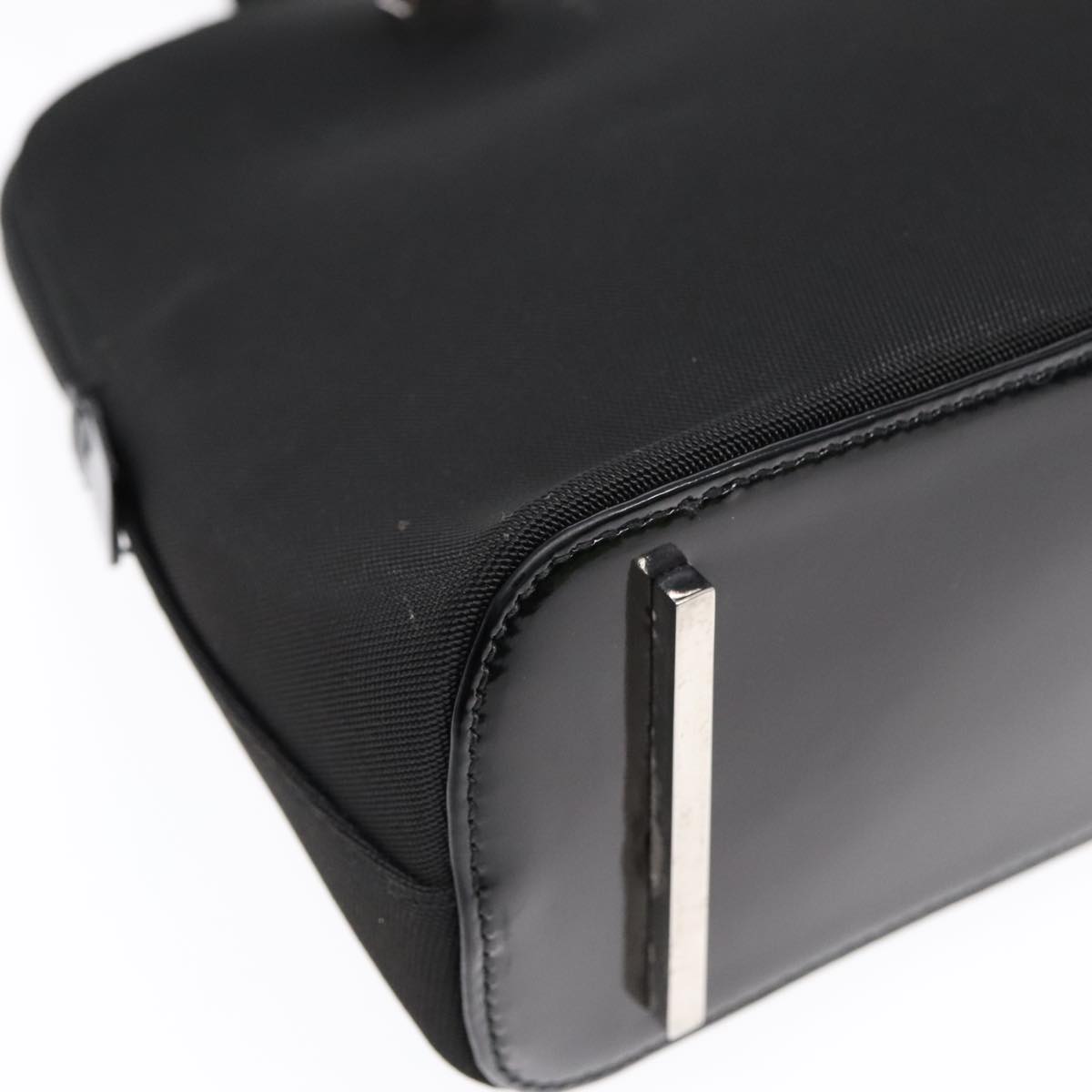 Gucci Black Canvas Shoulder Bag ()