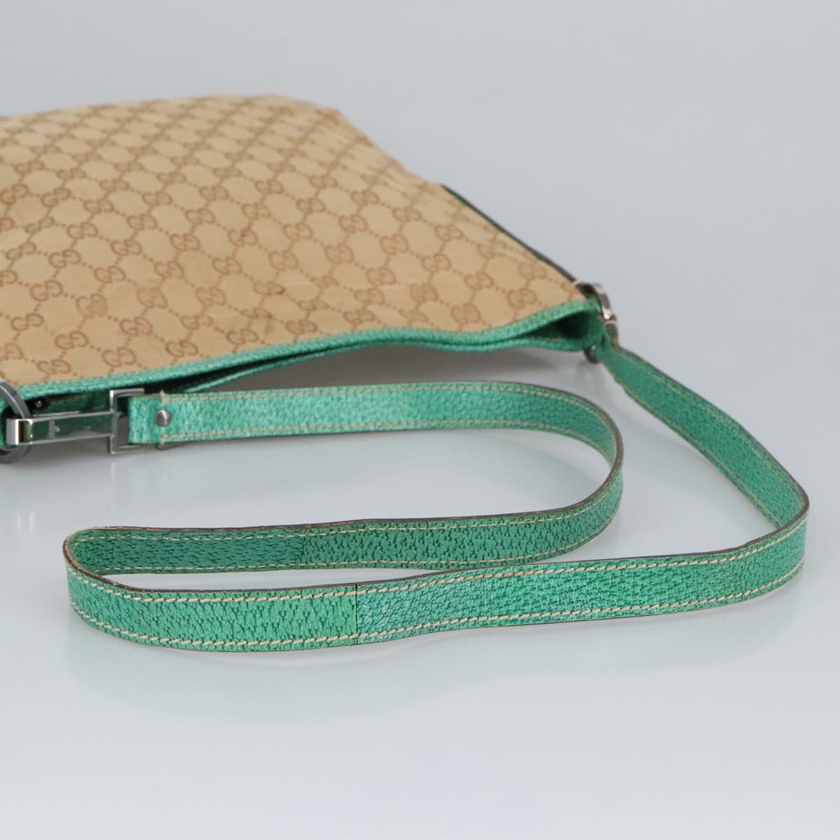 Gucci Beige Canvas Shoulder Bag ()