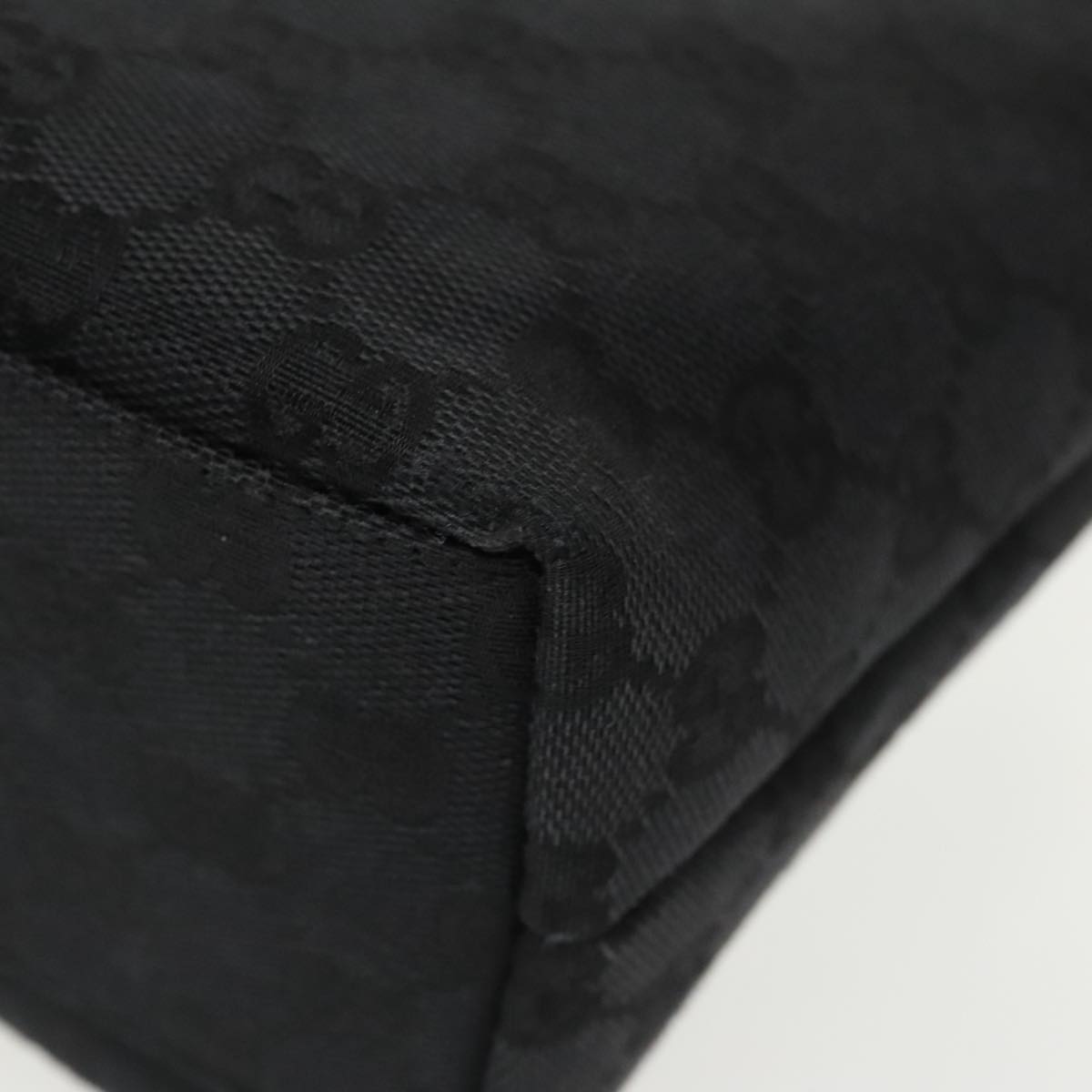 Gucci Black Canvas Handbag ()