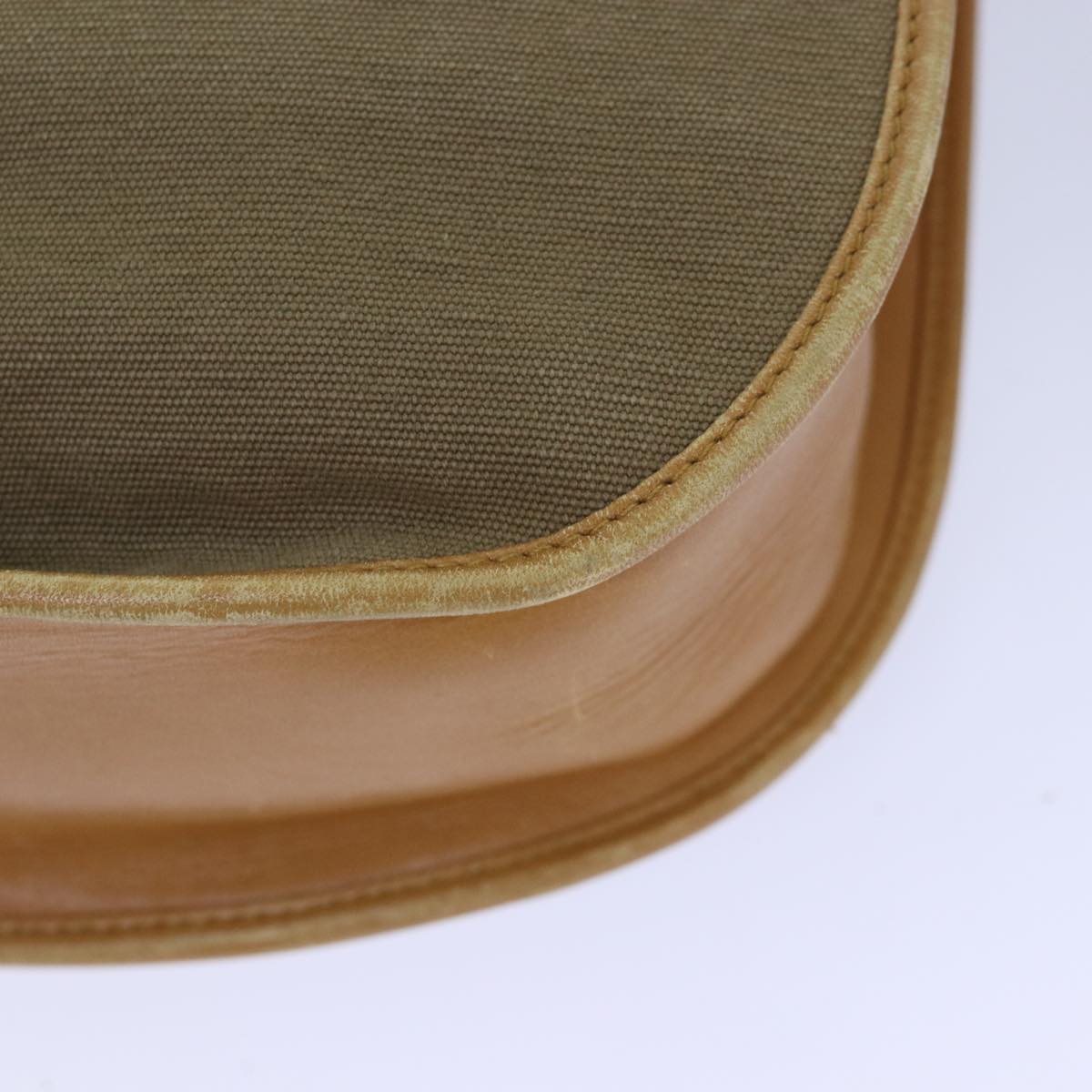 Gucci Beige Canvas Handbag ()