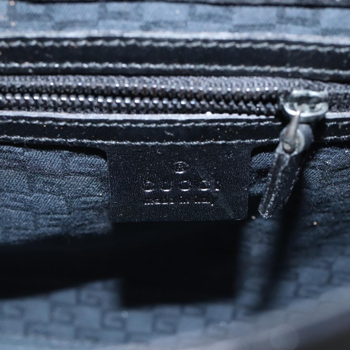 Gucci Black Leather Shoulder Bag ()