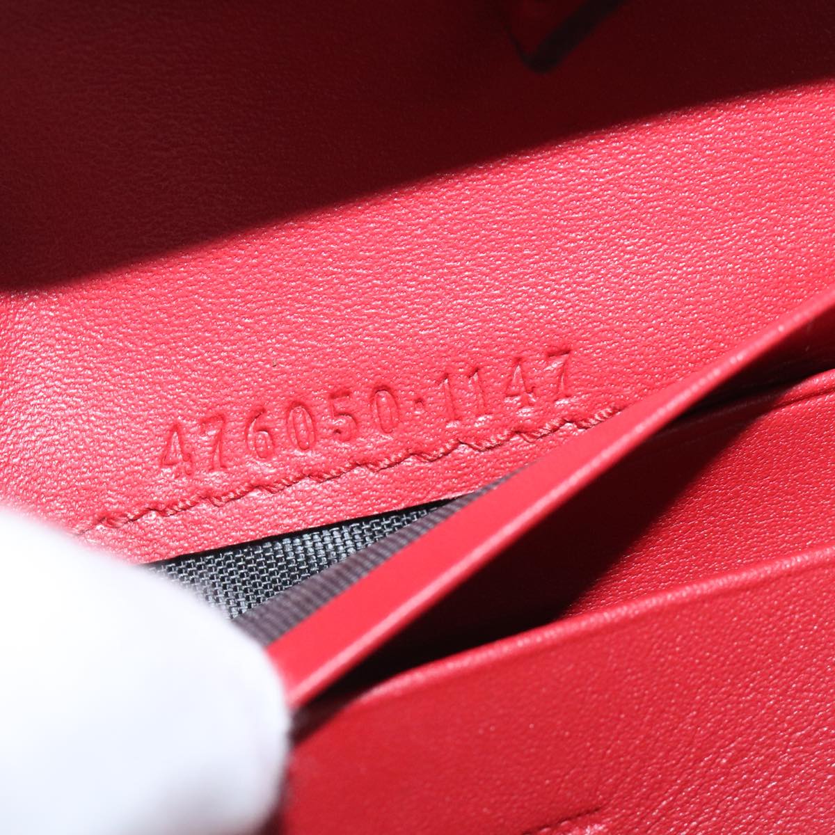 Gucci Beige Canvas Wallet  ()