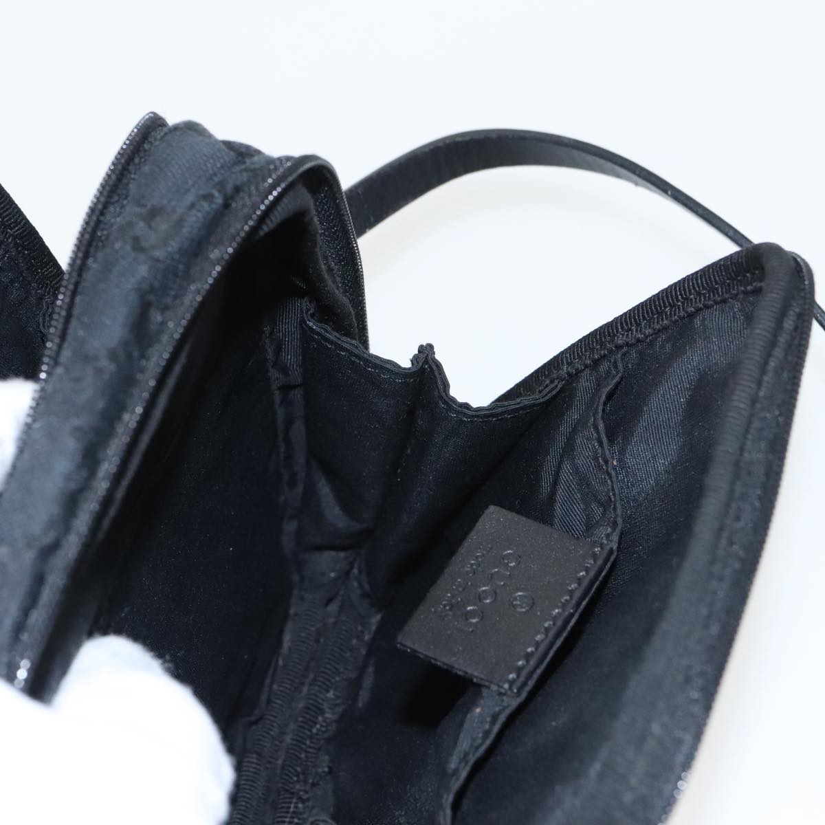 Gucci Black Canvas Shoulder Bag ()