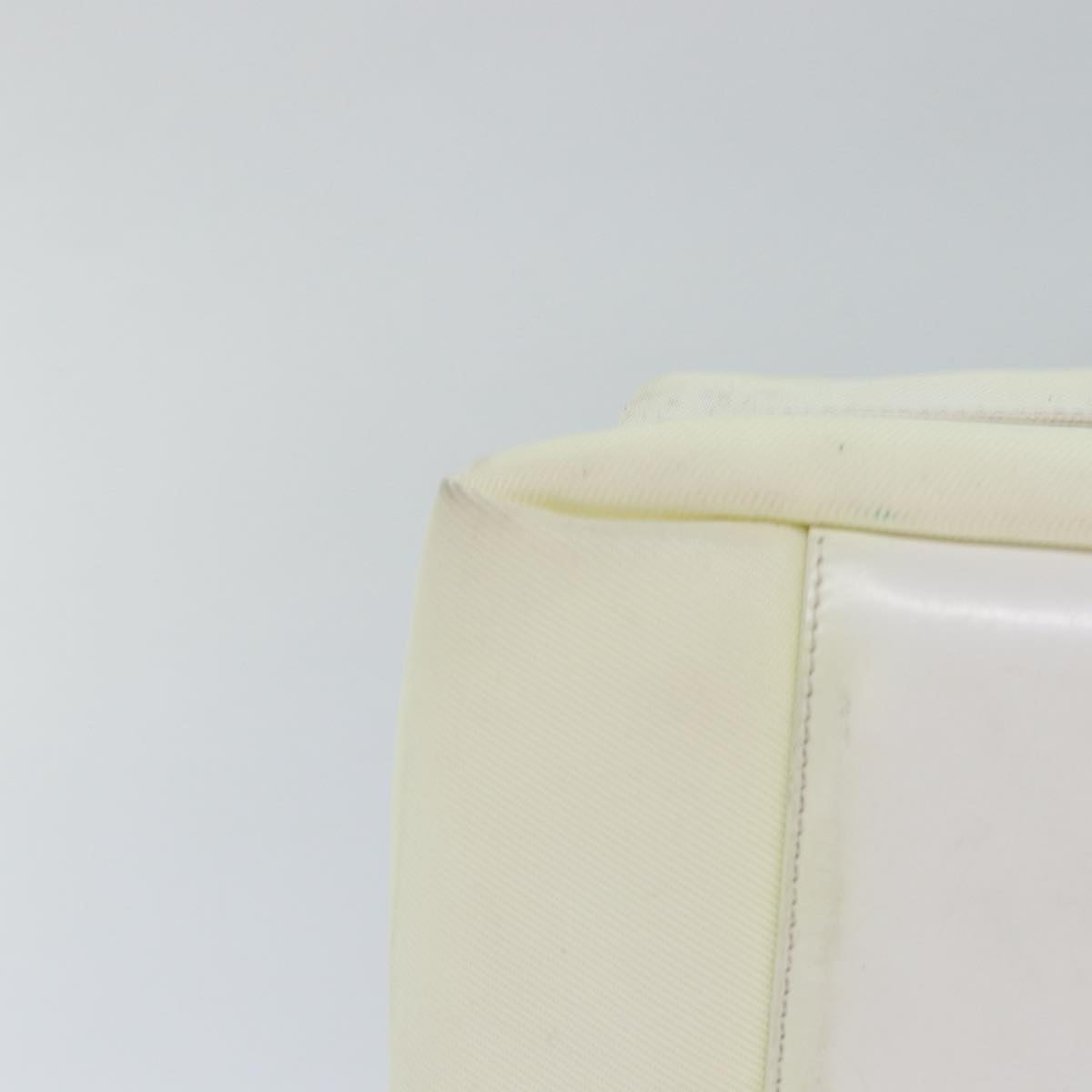 Gucci Bamboo White Synthetic Shoulder Bag ()