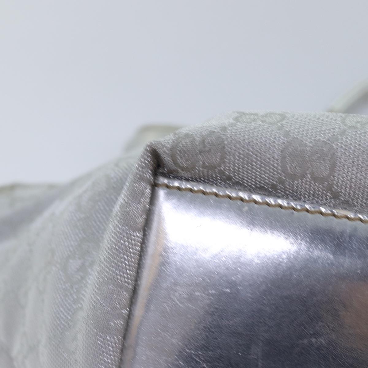 Gucci Gg Canvas Silver Canvas Tote Bag ()