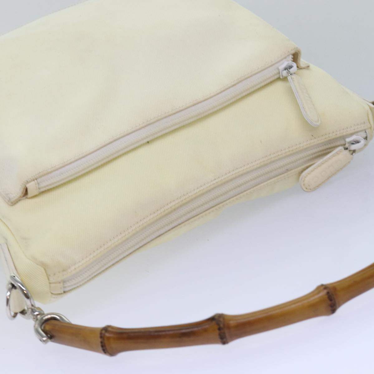 Gucci Bamboo White Synthetic Shoulder Bag ()