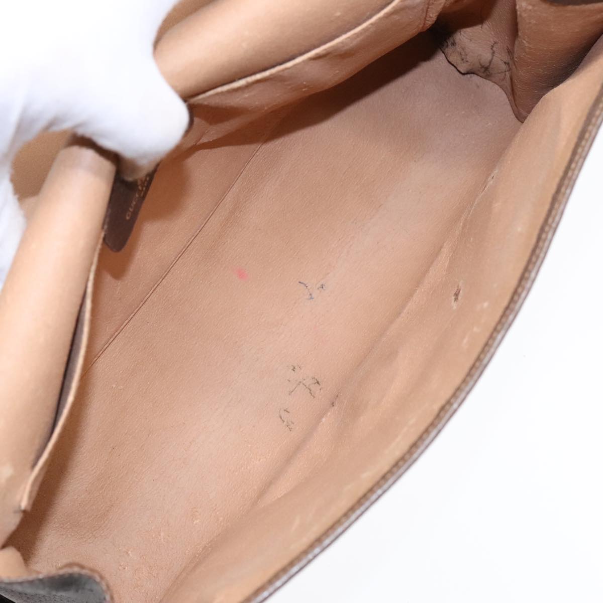 Gucci Beige Canvas Clutch Bag ()