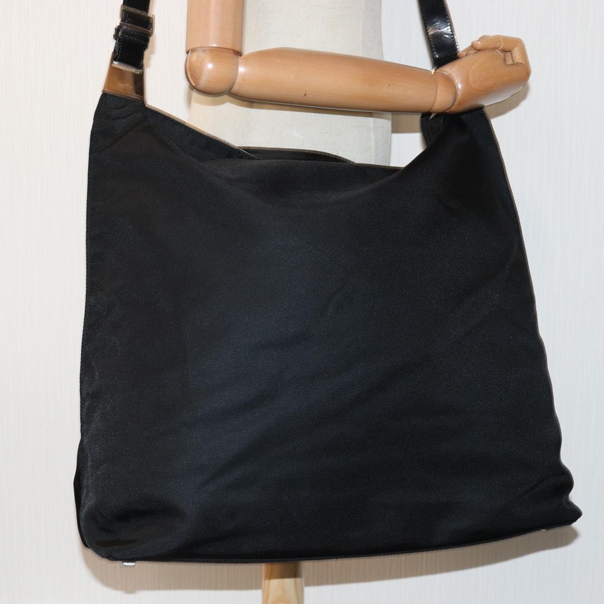 Gucci Black Synthetic Shoulder Bag ()