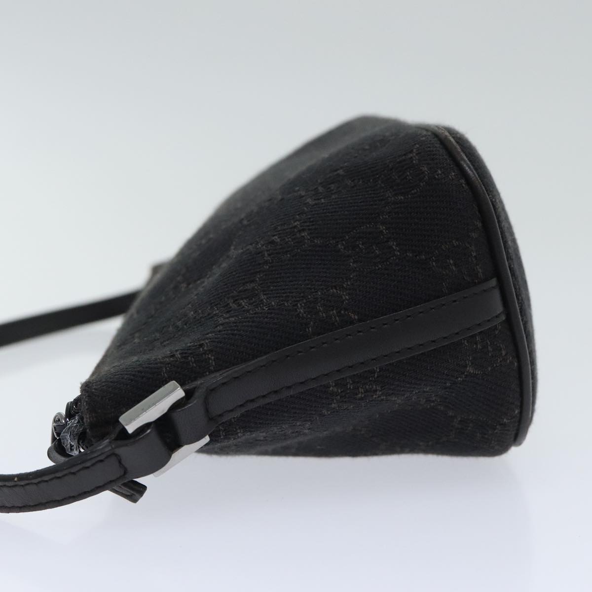 Gucci Baguette Black Canvas Clutch Bag ()