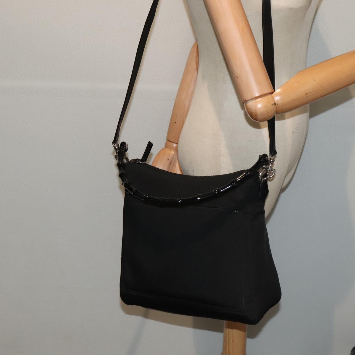 Gucci Bamboo Black Synthetic Handbag ()