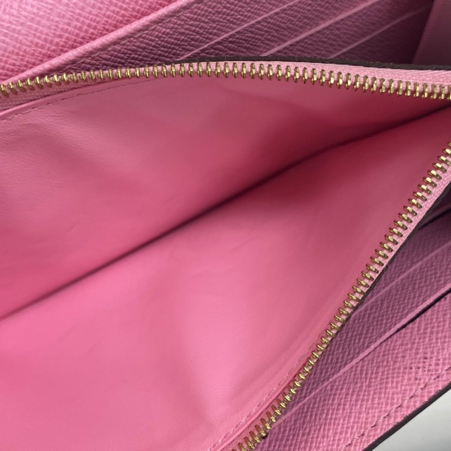 Louis Vuitton Sarah  Canvas Wallet  ()