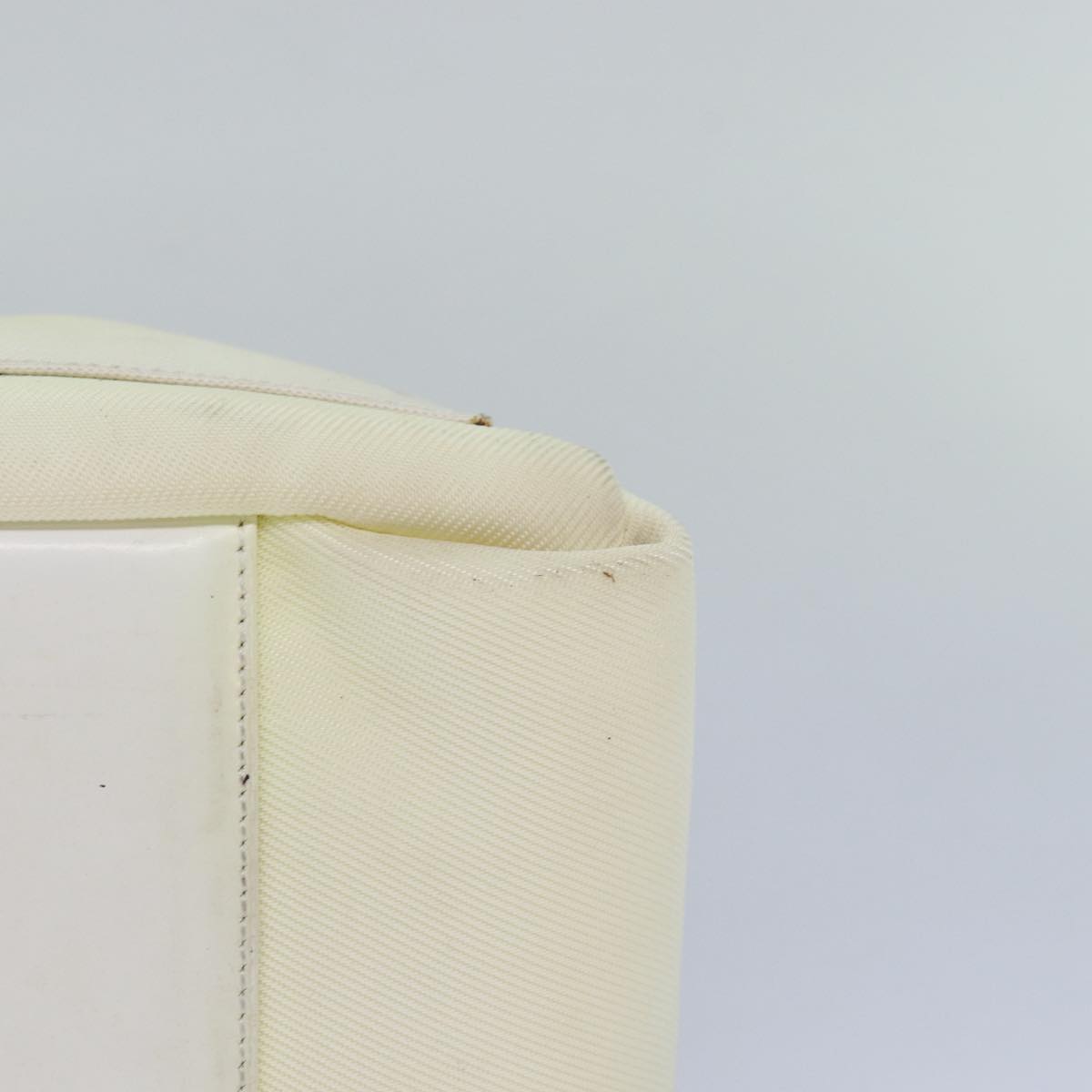 Gucci Bamboo White Synthetic Shoulder Bag ()