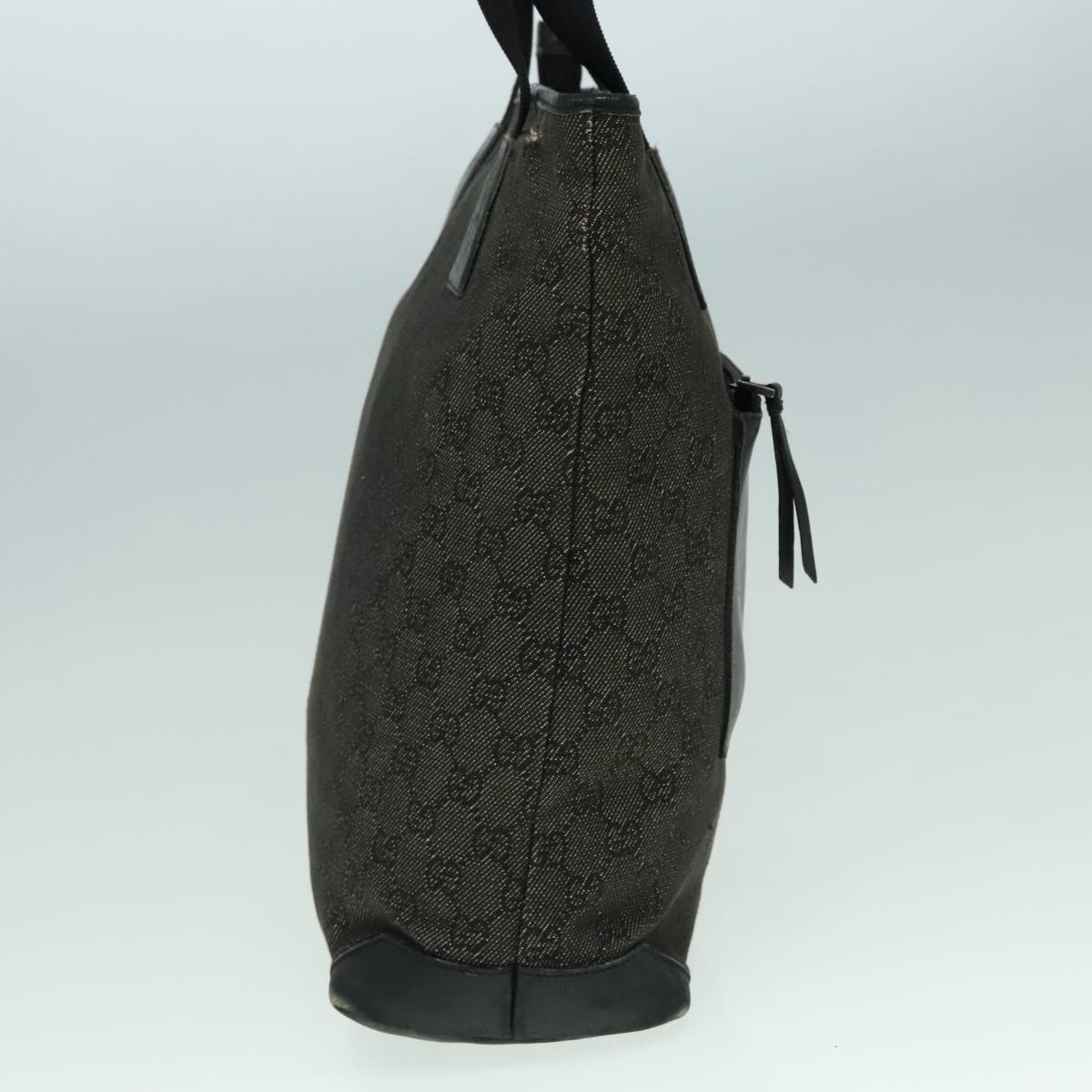 Gucci Black Canvas Shoulder Bag ()