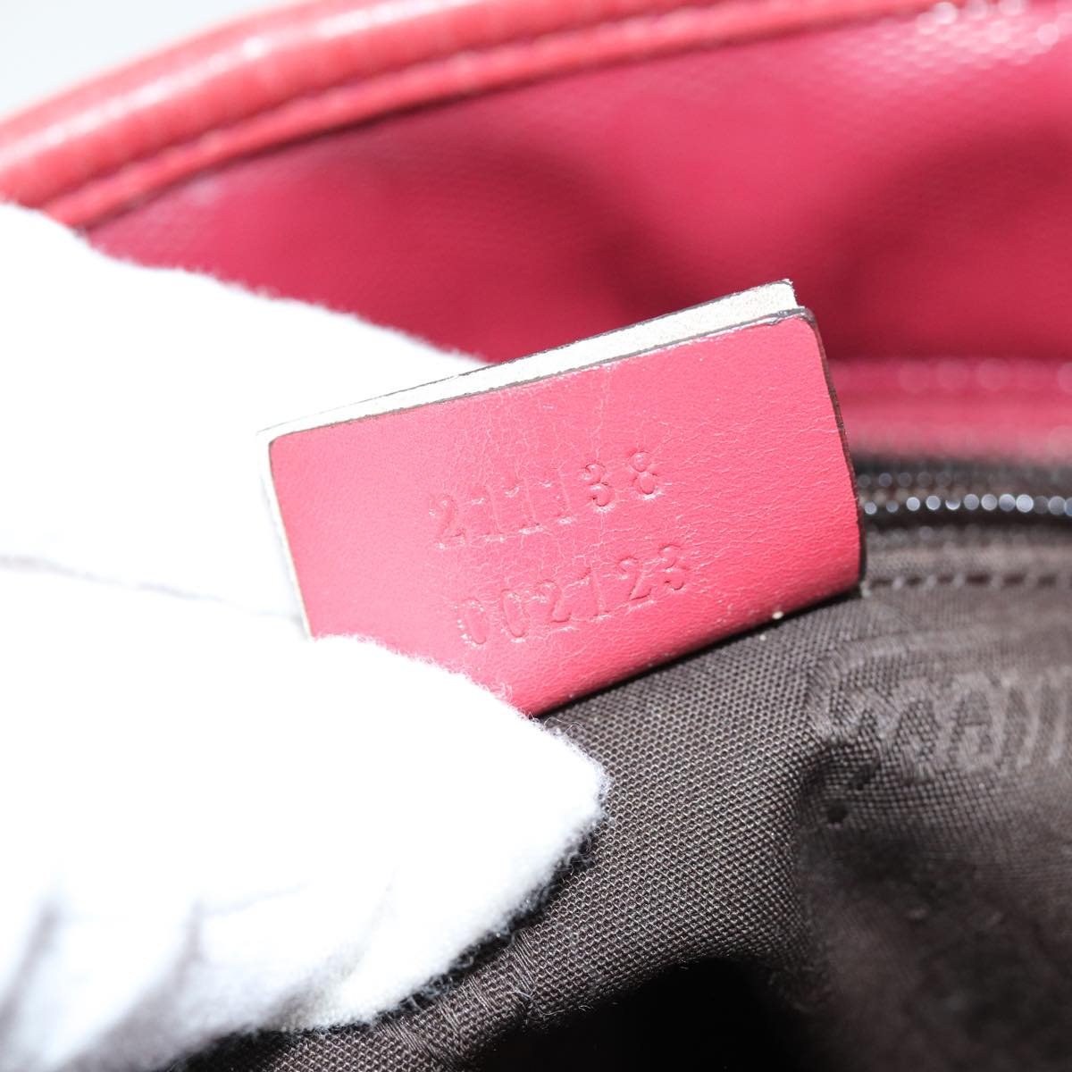 Gucci Gg Supreme Red Leather Tote Bag ()