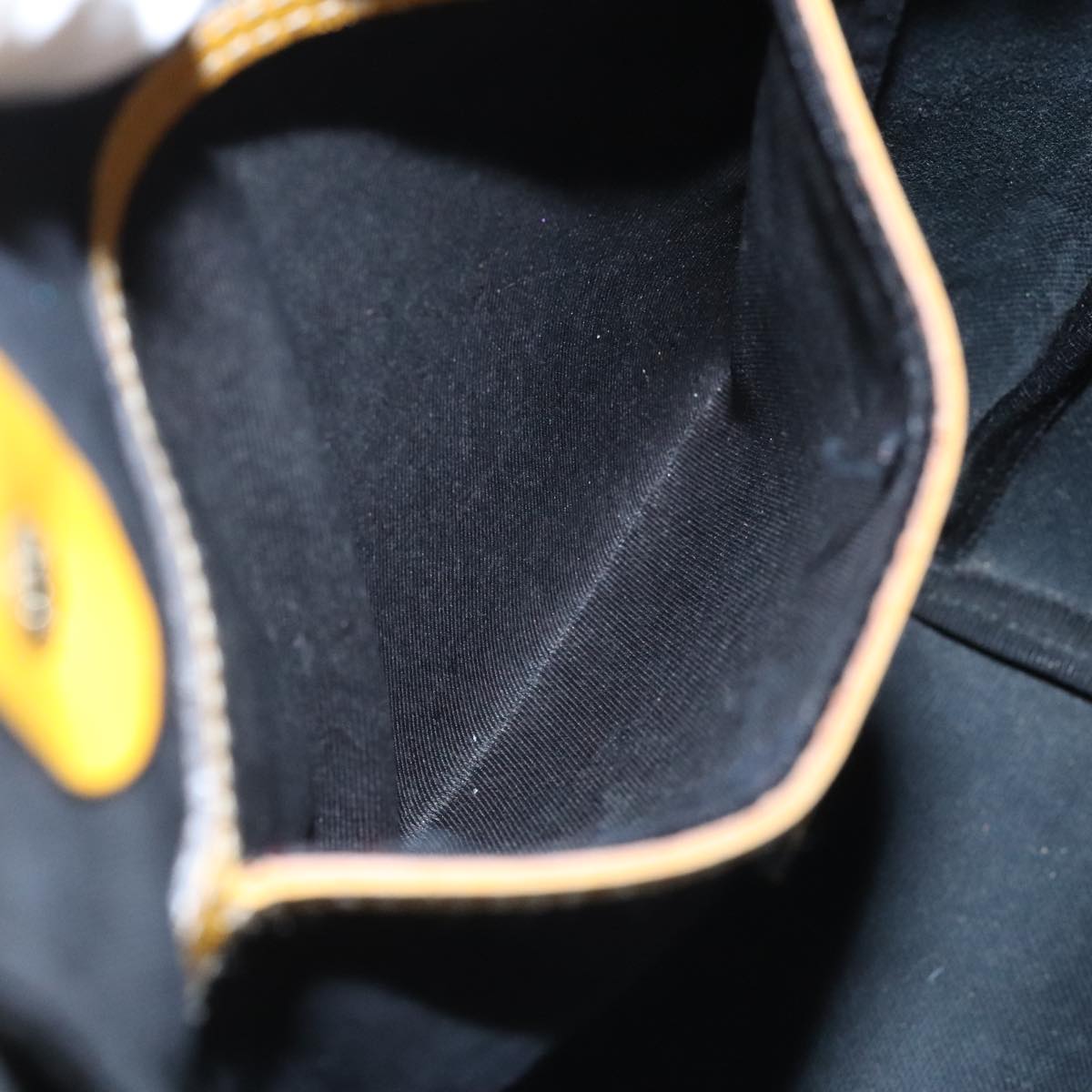 Gucci Gg Supreme White Leather Tote Bag ()