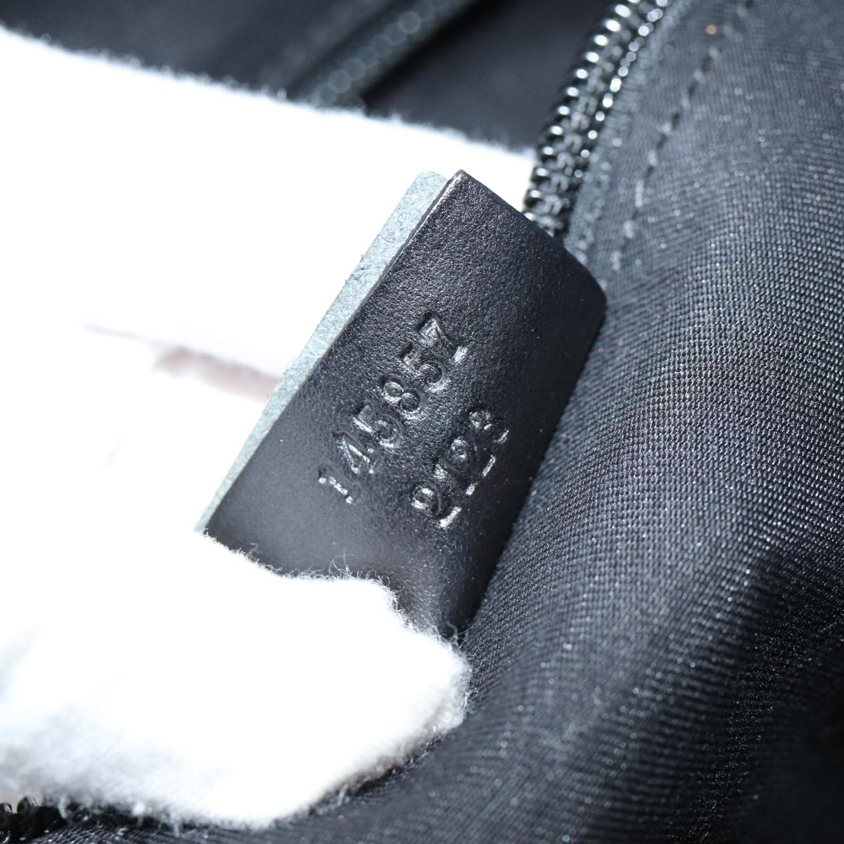 Gucci Gg Canvas Black Canvas Shoulder Bag ()