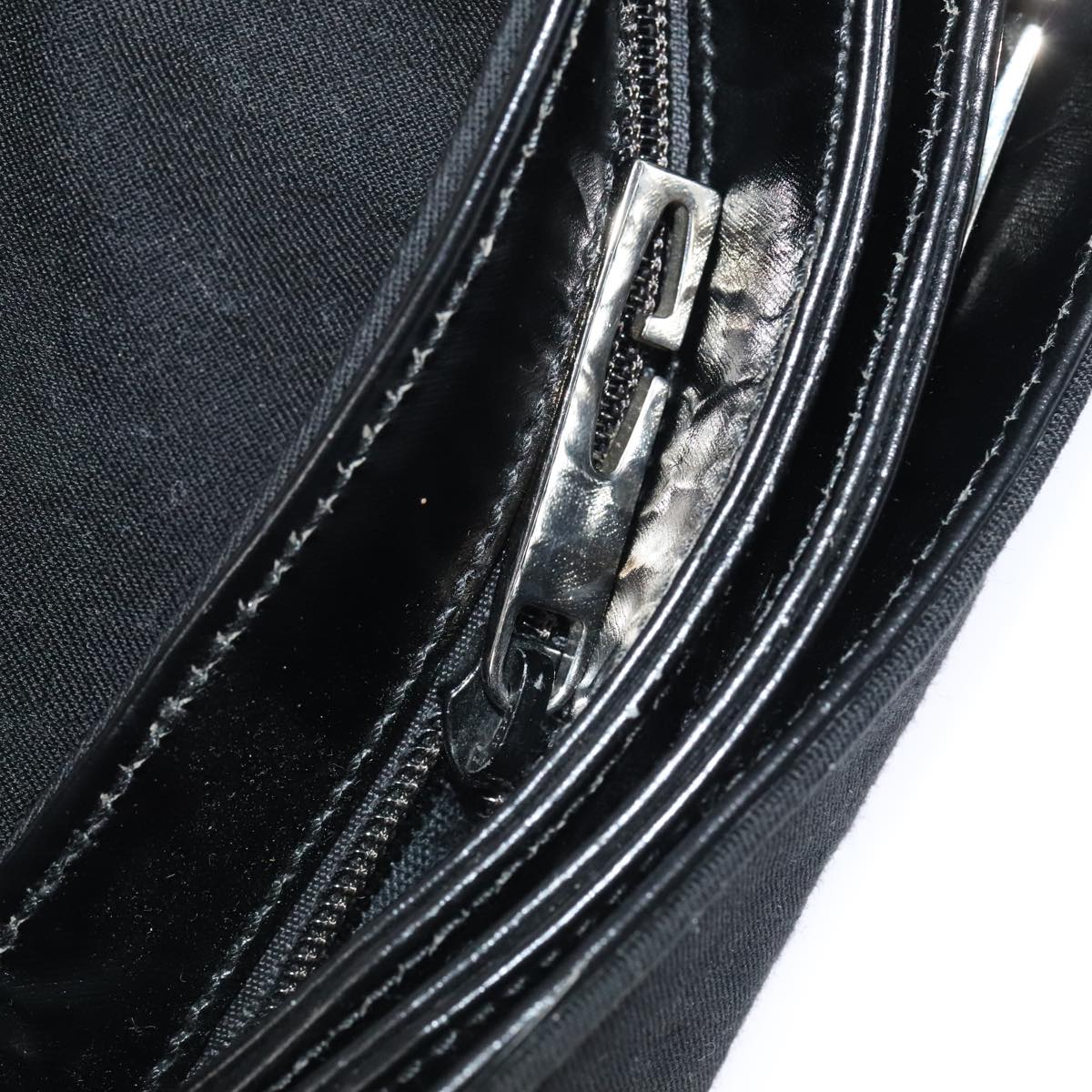 Gucci Black Canvas Travel Bag ()