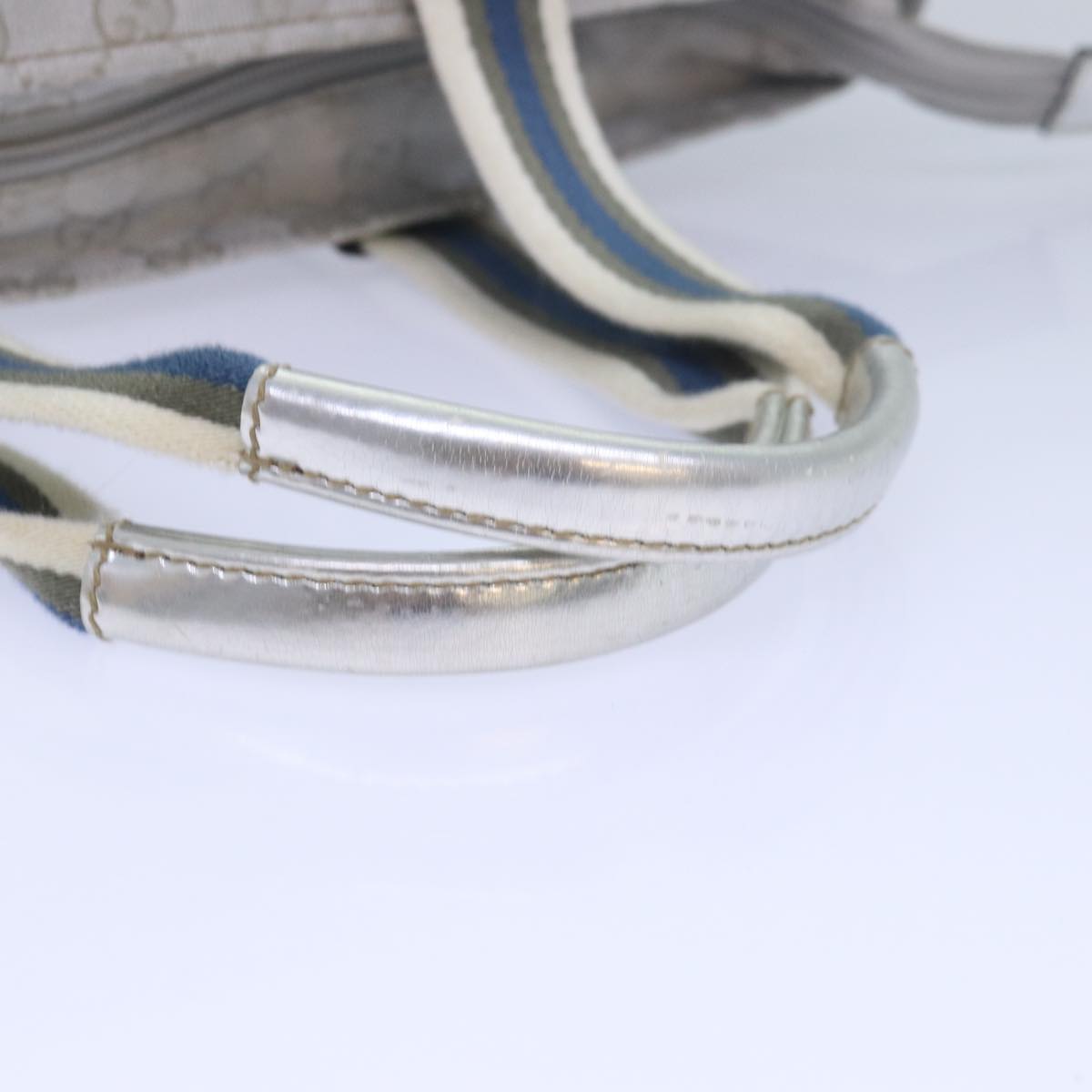 Gucci Gg Canvas Silver Canvas Tote Bag ()