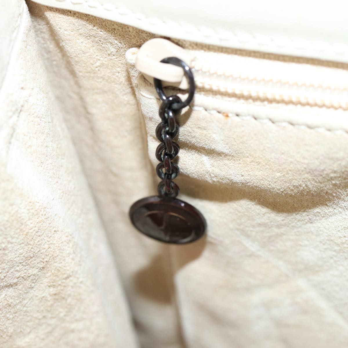 Gucci Jackie White Leather Handbag ()