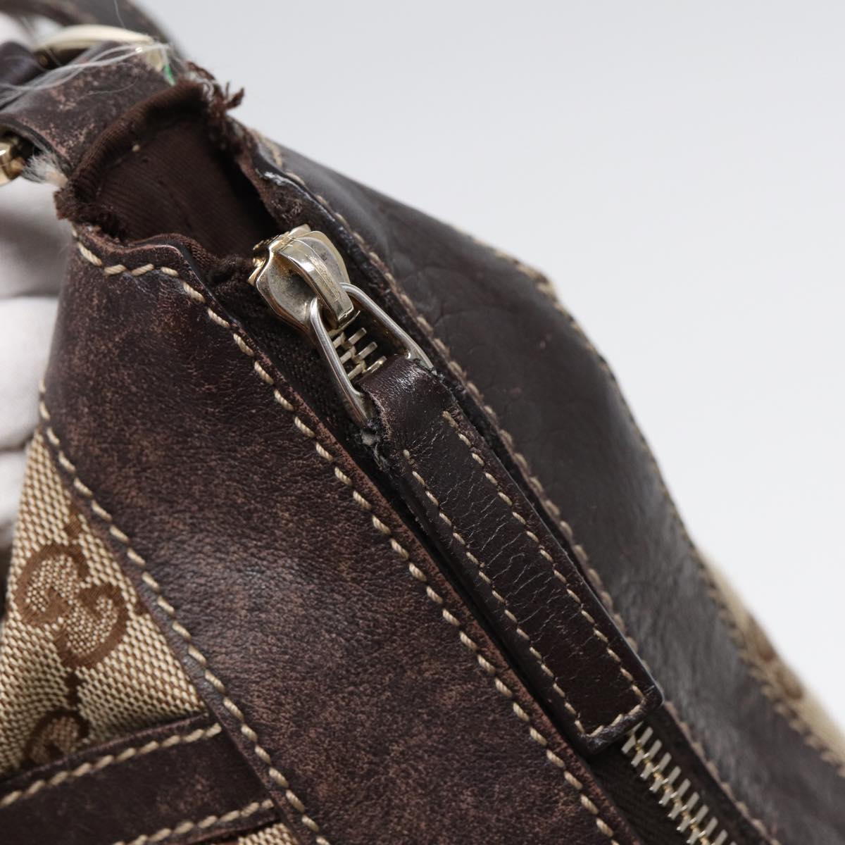 Gucci Abbey Brown Canvas Shoulder Bag ()