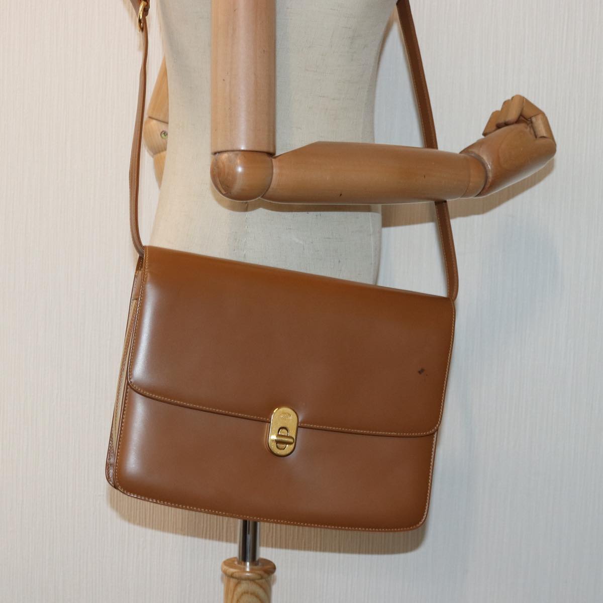 Gucci Brown Leather Shoulder Bag ()