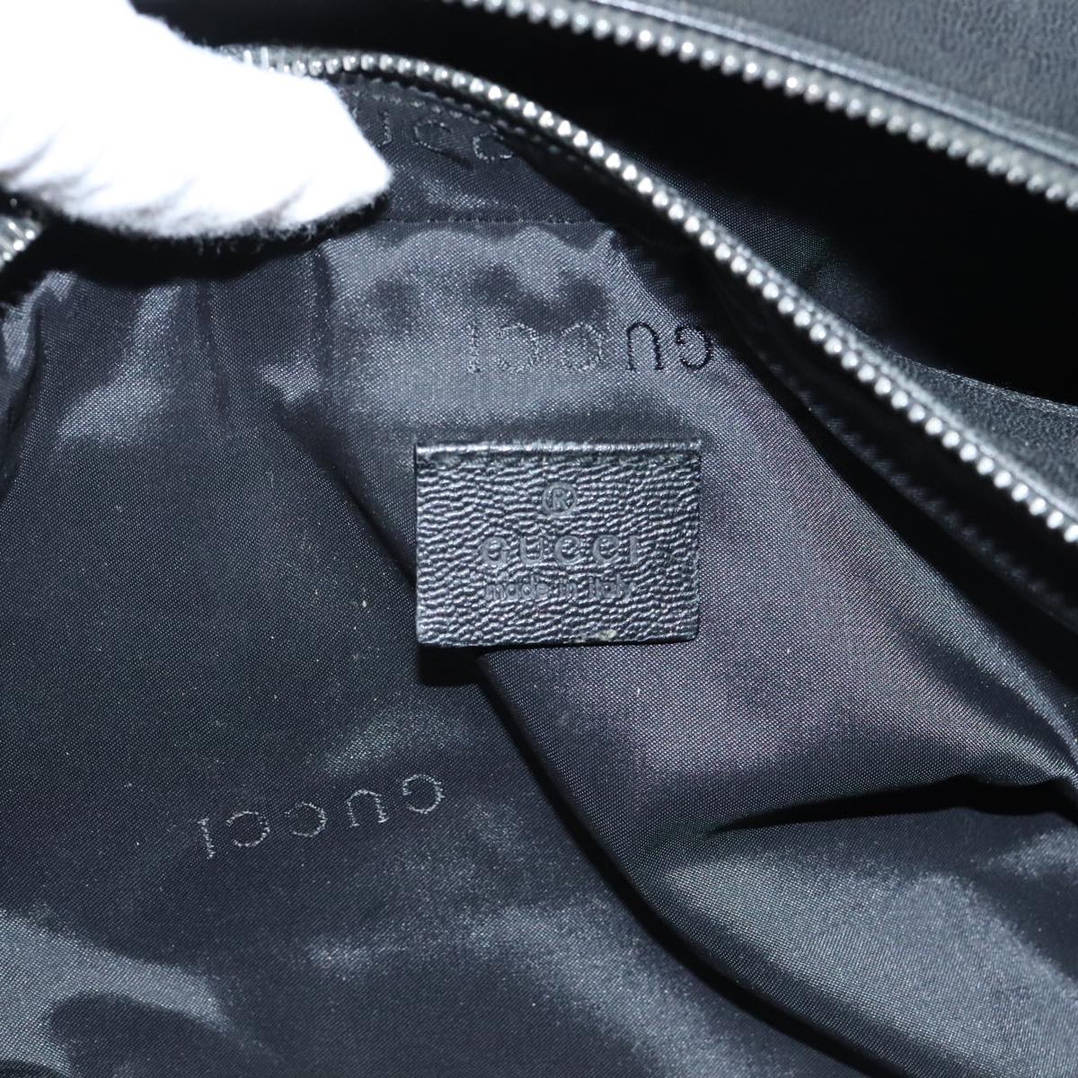 Gucci -- Black Leather Clutch Bag ()