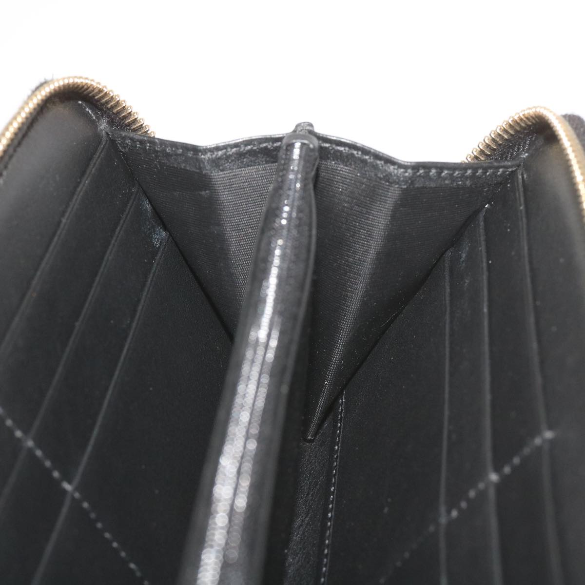 Gucci Guccissima Black Leather Wallet  ()