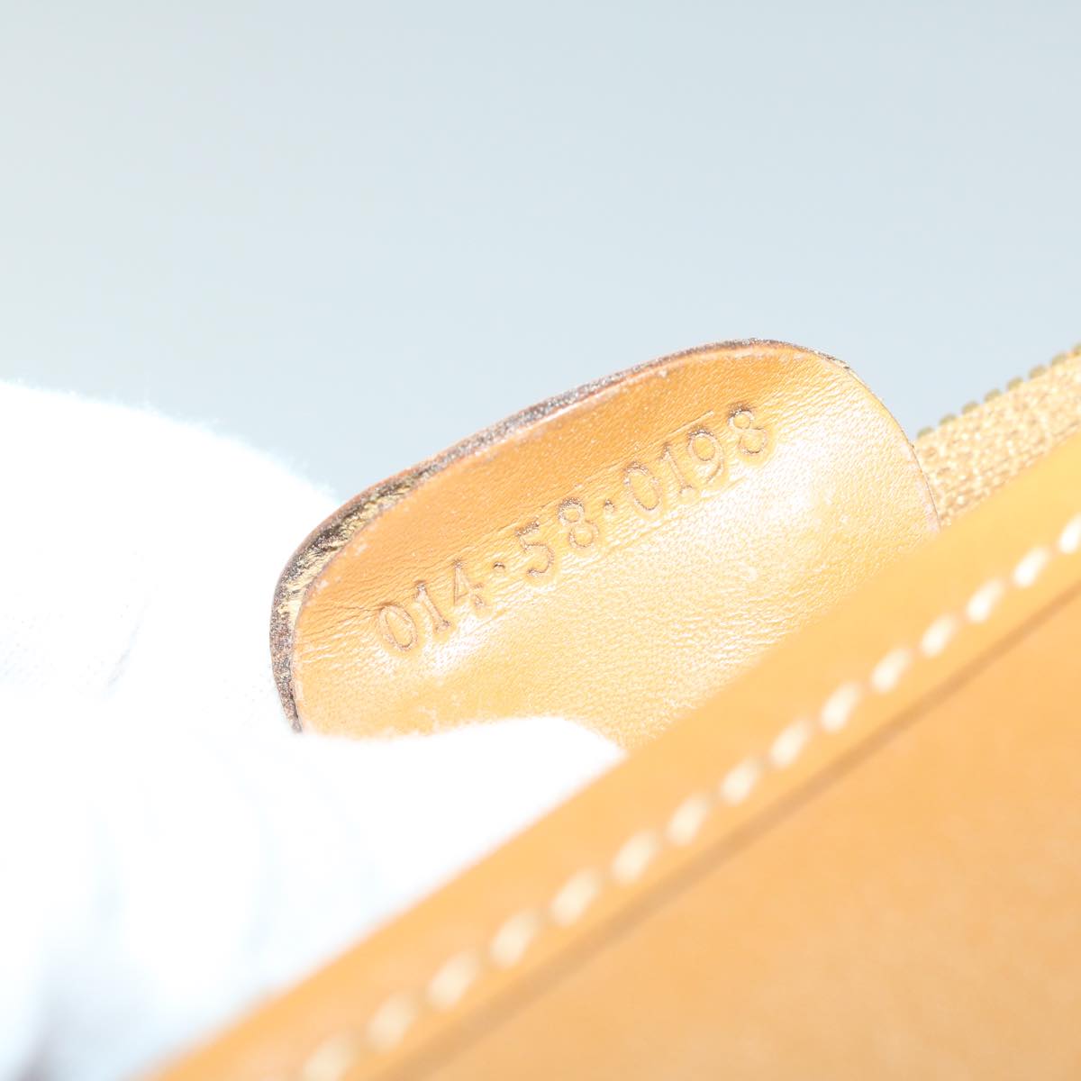 Gucci Beige Canvas Clutch Bag ()