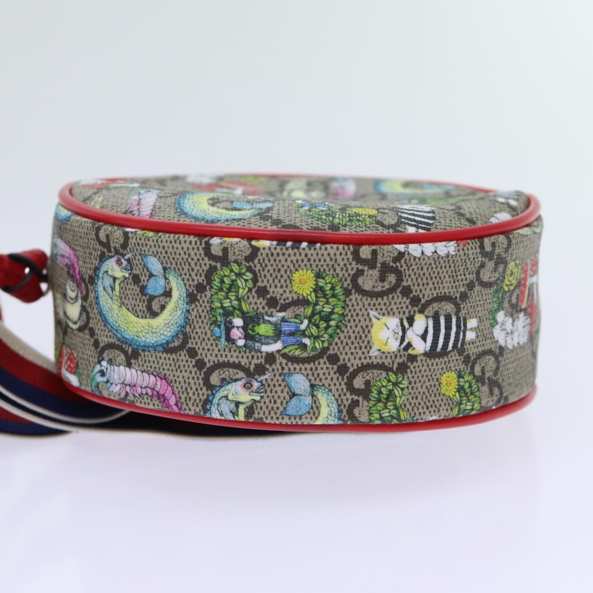 Gucci Gg Supreme Beige Cloth Clutch Bag ()