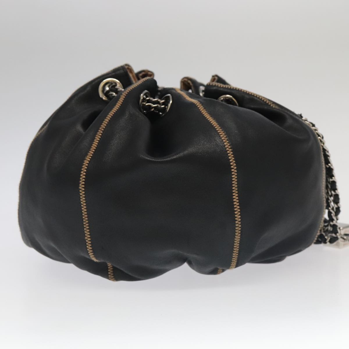 Chanel Black Leather Shoulder Bag ()