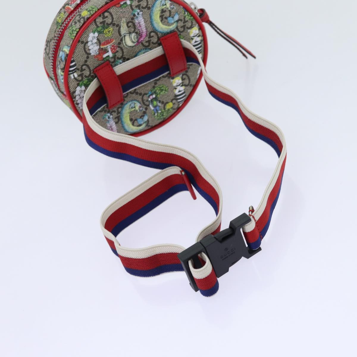 Gucci Gg Supreme Beige Cloth Clutch Bag ()