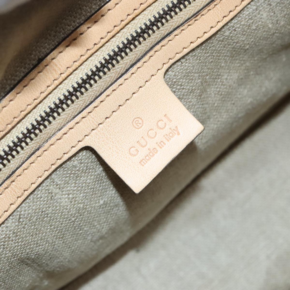 Gucci Beige Leather Handbag ()