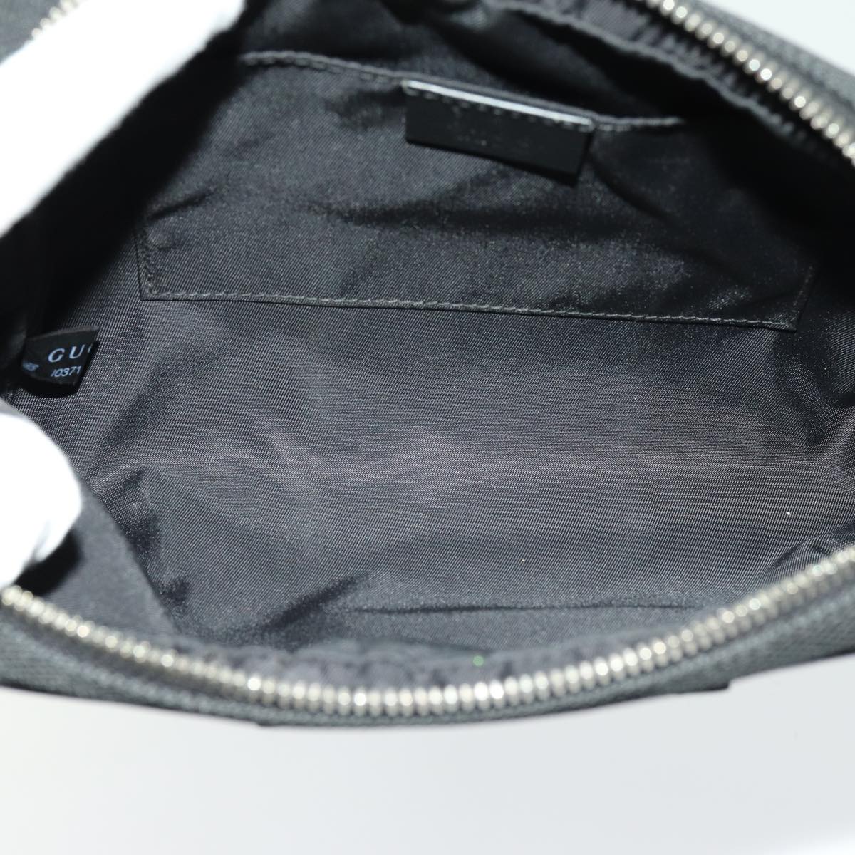 Gucci Black Canvas Shoulder Bag ()