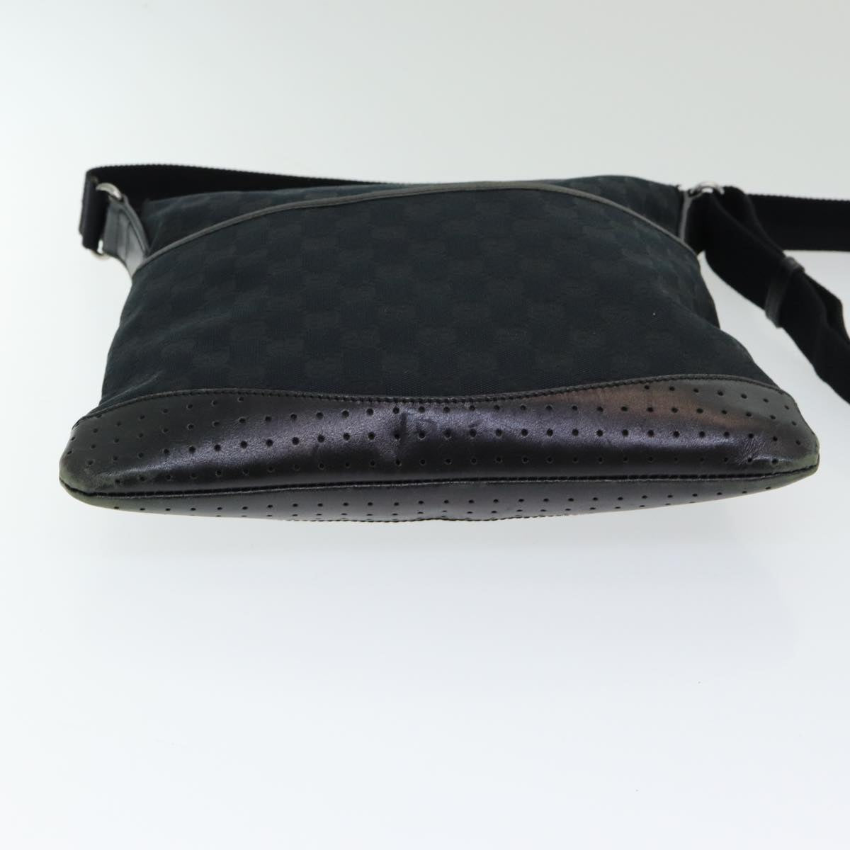 Gucci Gg Canvas Black Canvas Shoulder Bag ()