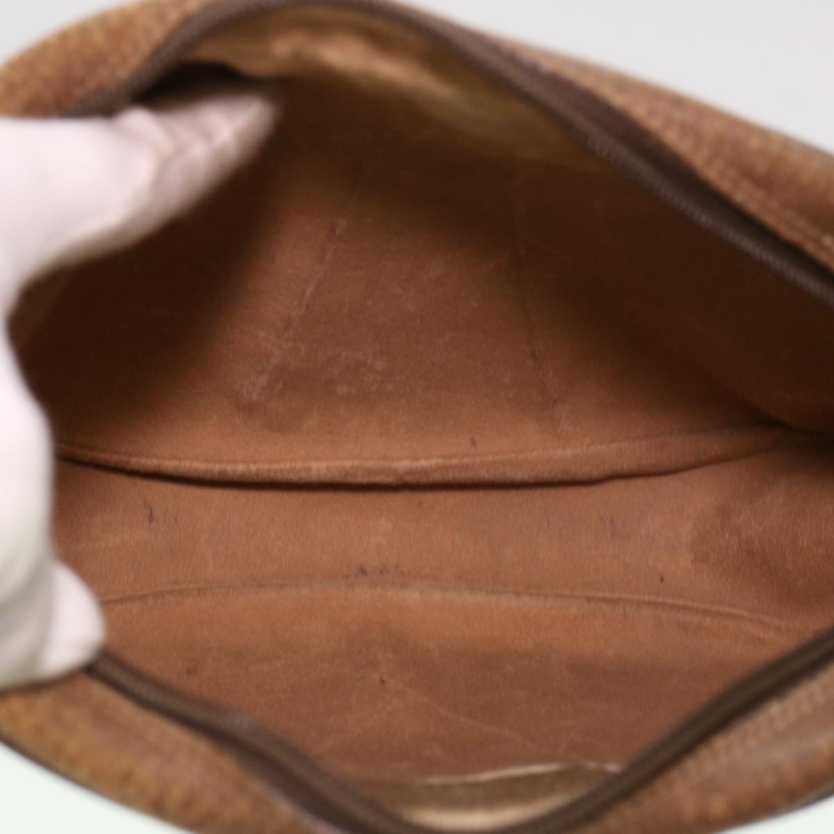 Gucci Beige Canvas Clutch Bag ()