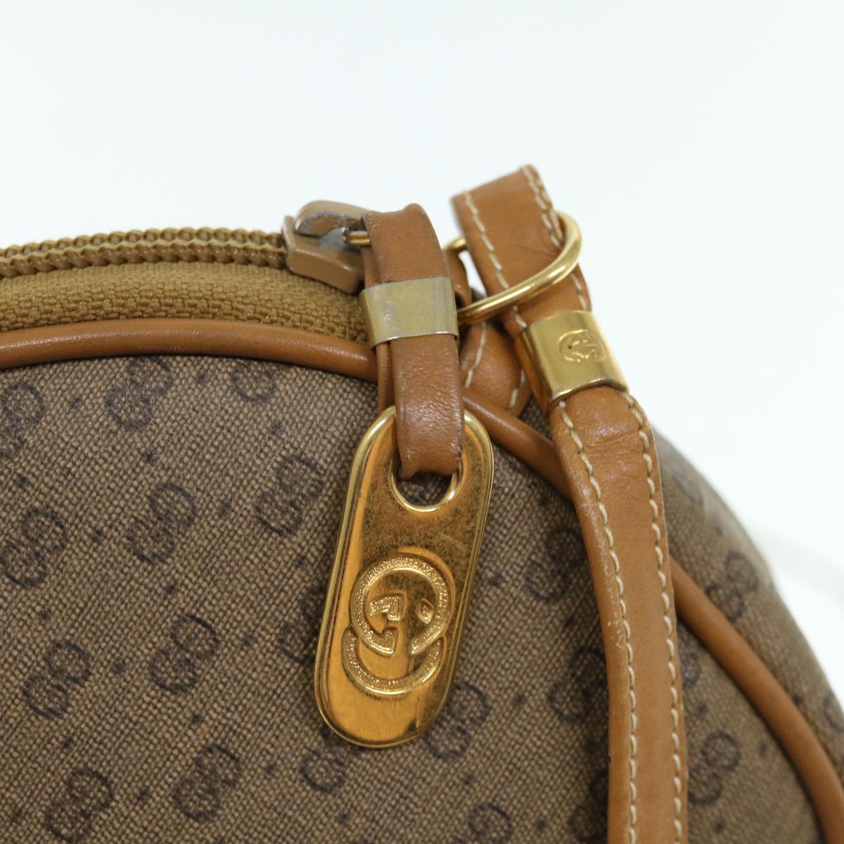 Gucci Beige Canvas Shoulder Bag ()