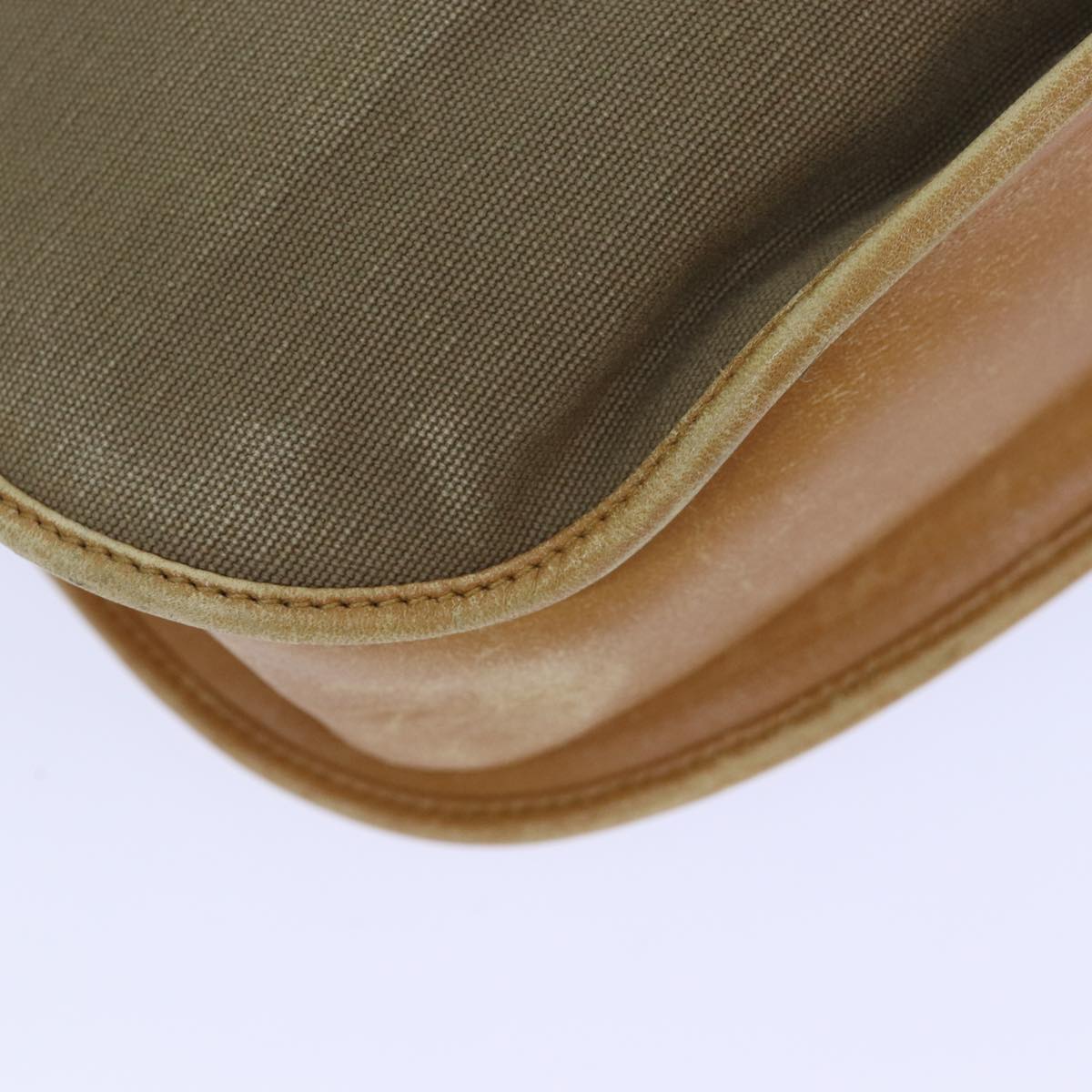 Gucci Beige Canvas Handbag ()