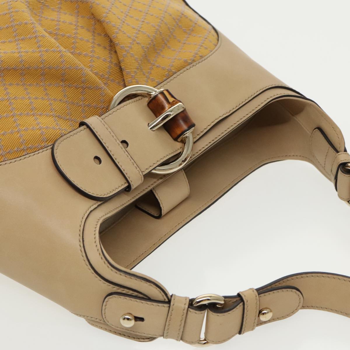 Gucci Bamboo Beige Canvas Shoulder Bag ()