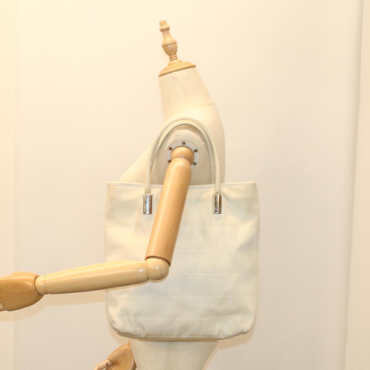 Gucci Beige Synthetic Tote Bag ()