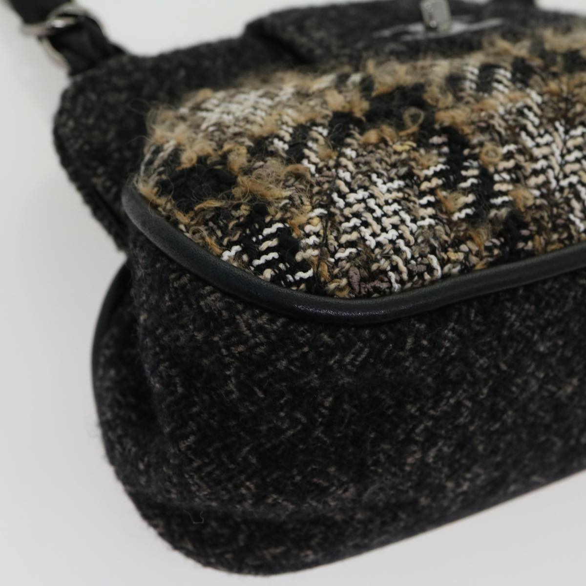 Chanel Black Wool Shoulder Bag ()