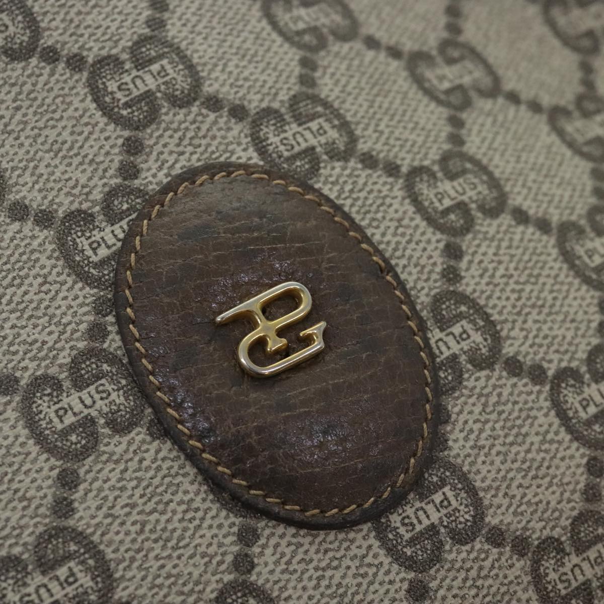 Gucci Beige Canvas Clutch Bag ()