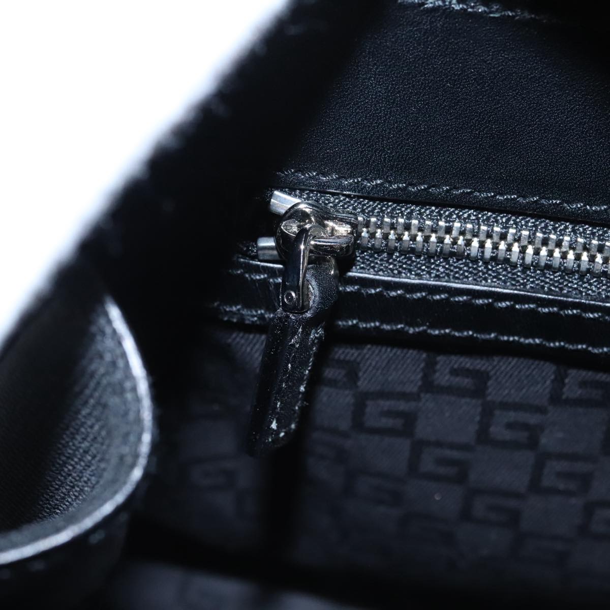 Gucci Interlocking Black Leather Handbag ()