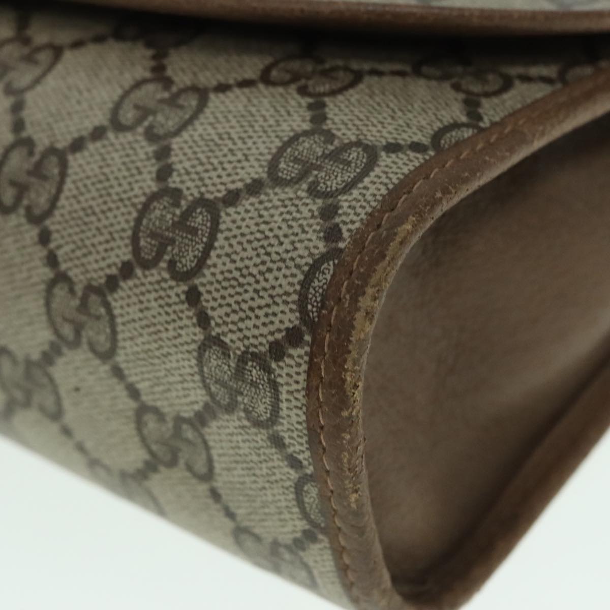 Gucci Beige Canvas Clutch Bag ()