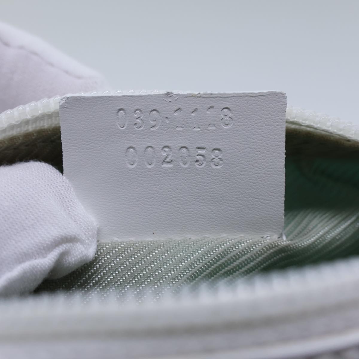 Gucci Gg Canvas Blue Canvas Clutch Bag ()