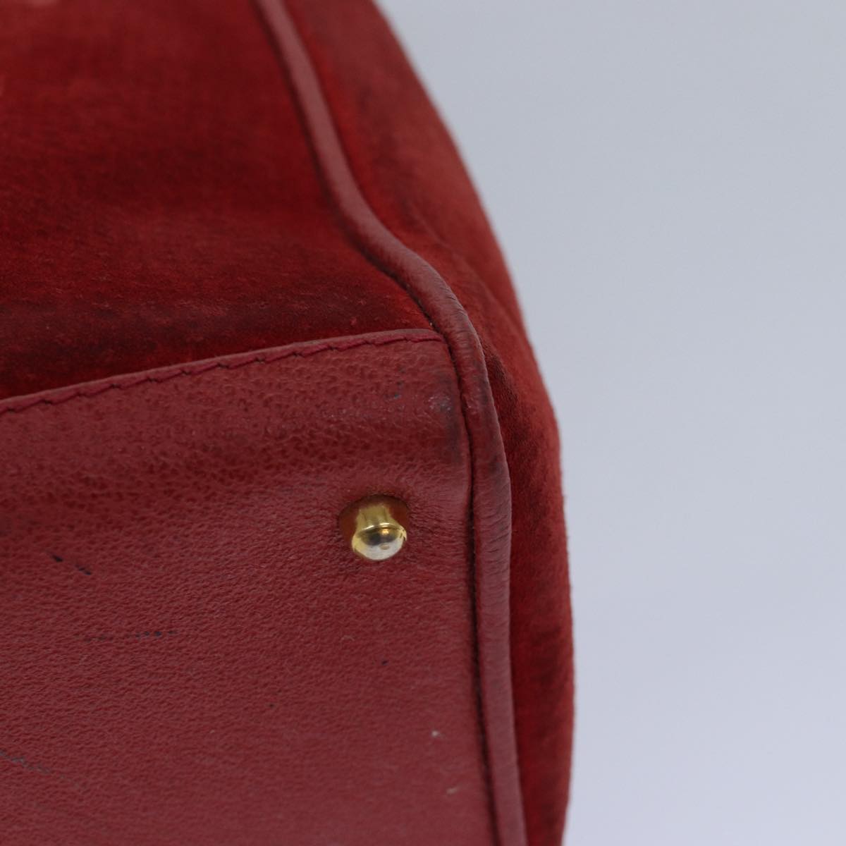 Gucci Bamboo Red Suede Handbag ()