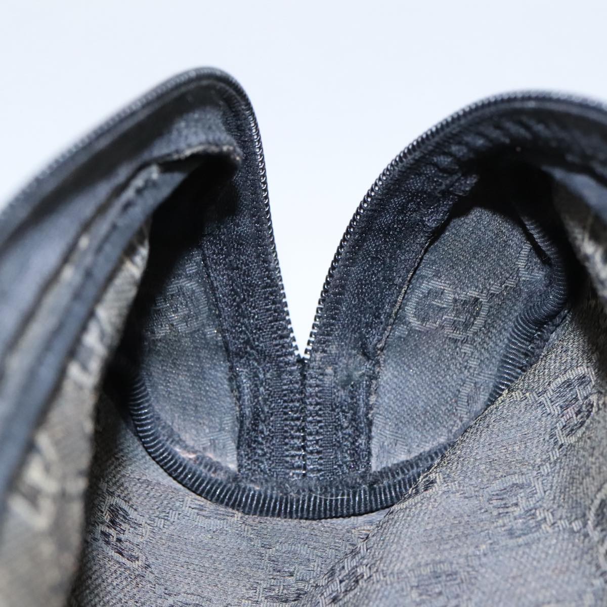 Gucci Black Canvas Clutch Bag ()