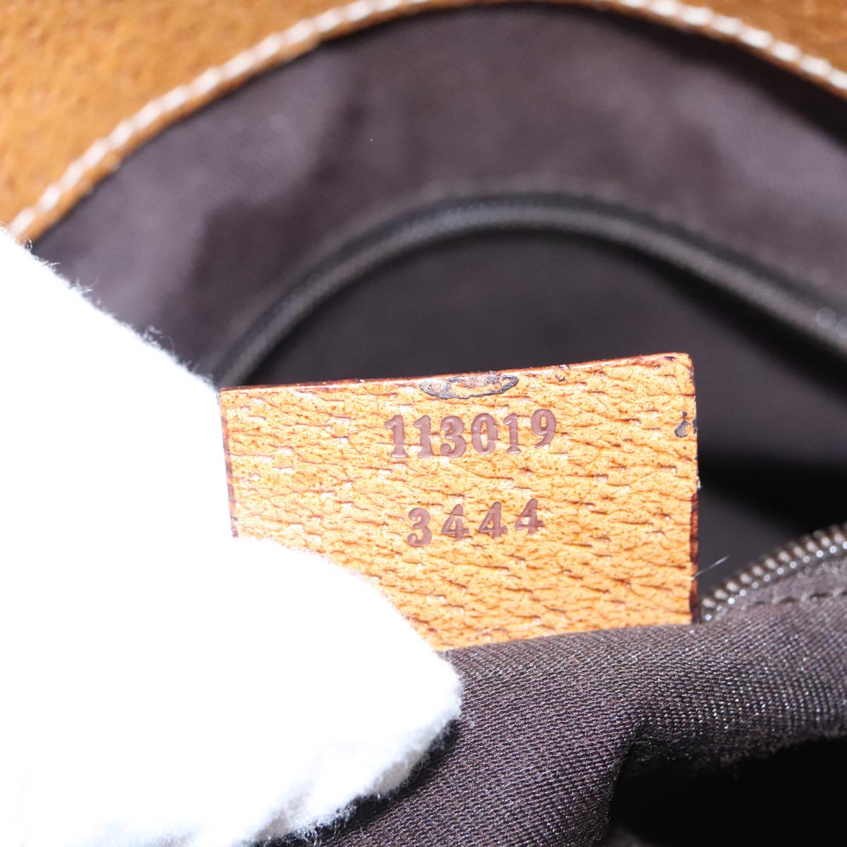 Gucci -- Brown Canvas Handbag ()