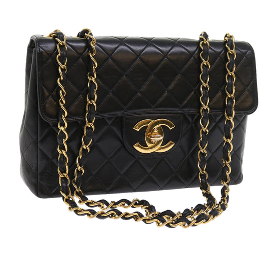 Chanel Black Leather Shoulder Bag ()
