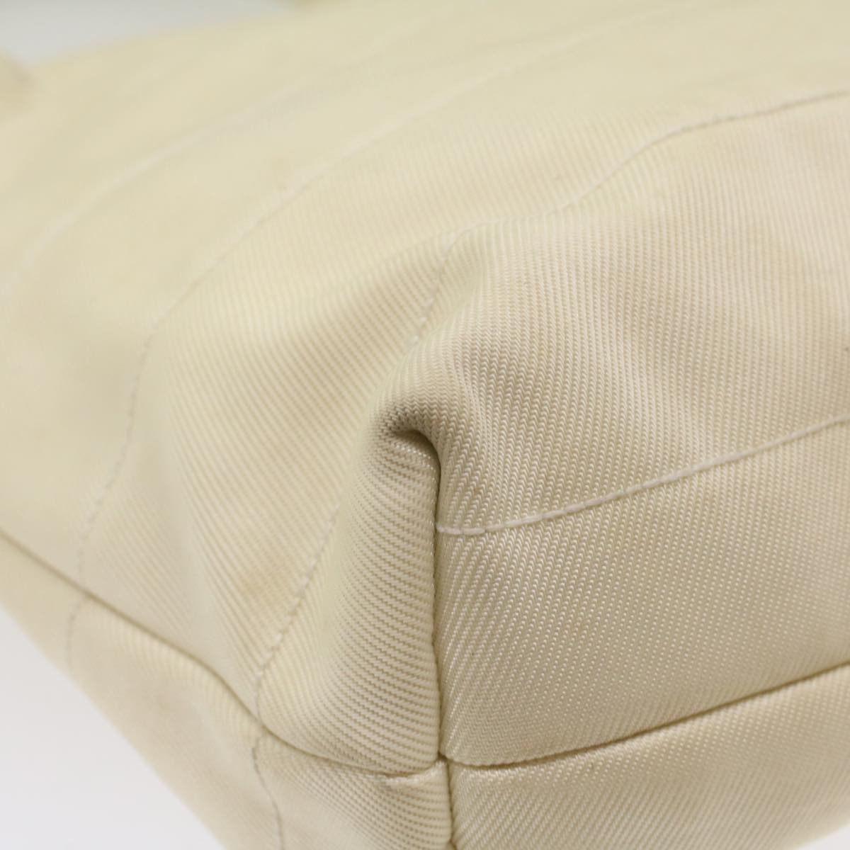 Gucci Beige Synthetic Tote Bag ()