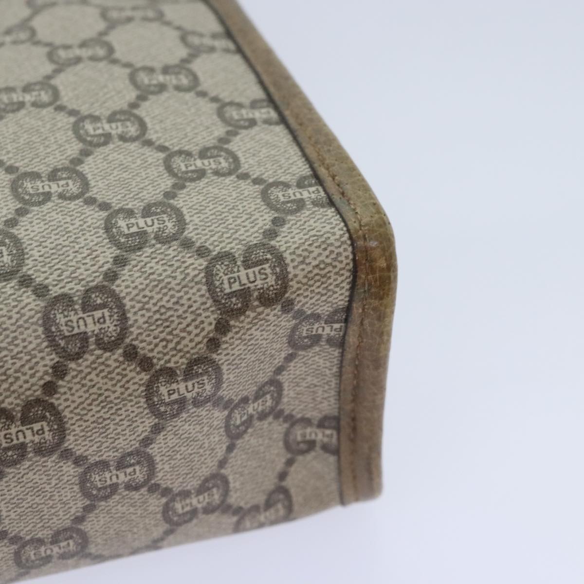 Gucci Beige Canvas Clutch Bag ()